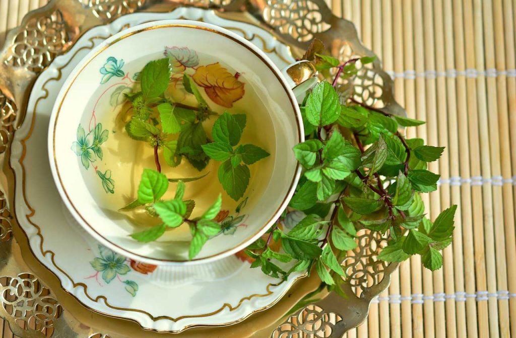 herbal tea, herbal tea brew, full moon manifestation, full moon ritual ideas