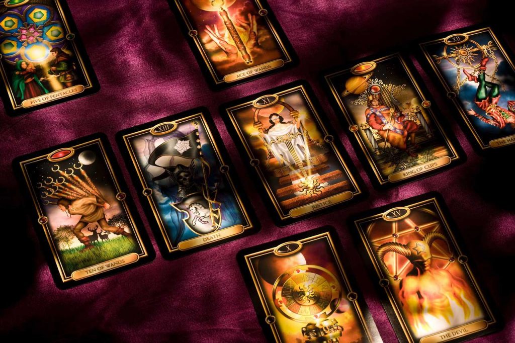 How to use Tarot Magic